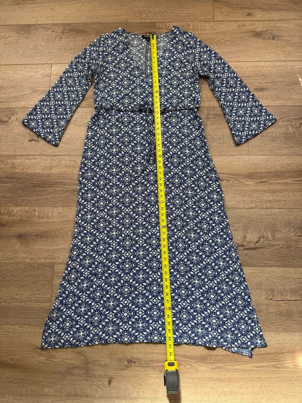 Lulus Blue White Medallion Print Maxi Dress Long Sleeve Boho Size L - Picture 4 of 9